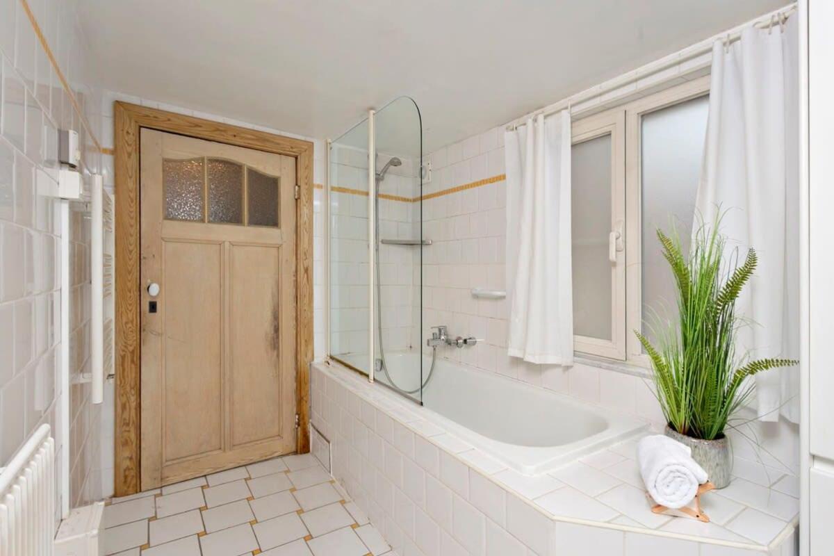 Huswell - Charming Town House In Historic Center Of Bruges Villa ภายนอก รูปภาพ